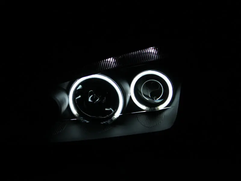Anzo 2005-2007 Ford Focus Projector Headlights W/ Halo Black 2