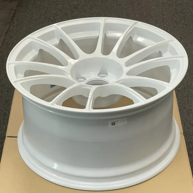 Ssr Gtx04 18X9.5 5X114.3 22Mm Offset White Wheel *Special Order-No Cancellation/Return* 2
