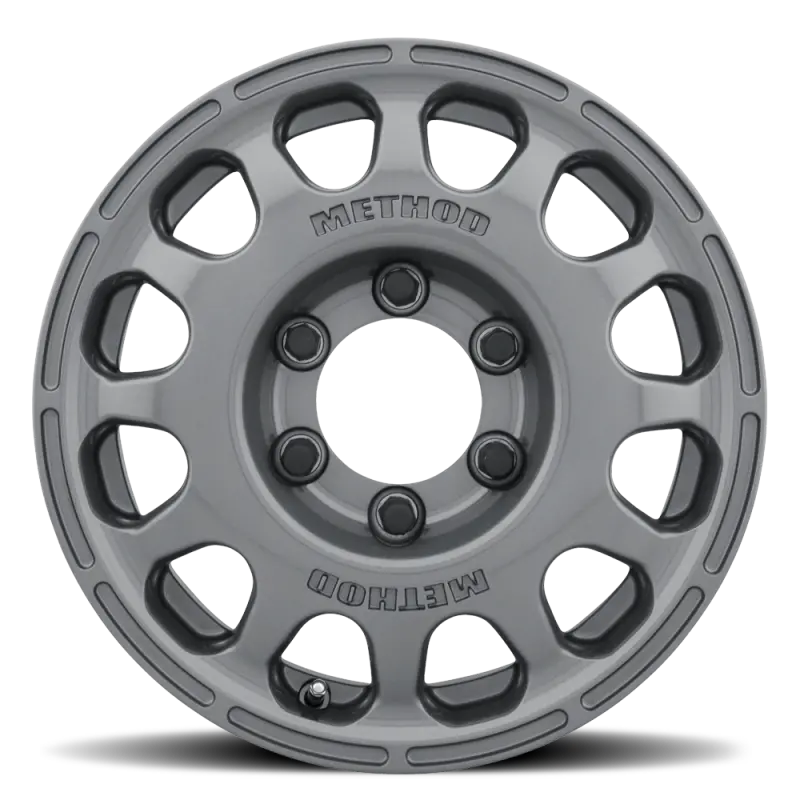 Method Mr107 16X7 +25Mm Offset 6X5.5 106.25Mm Cb Gloss Titanium Wheel 2